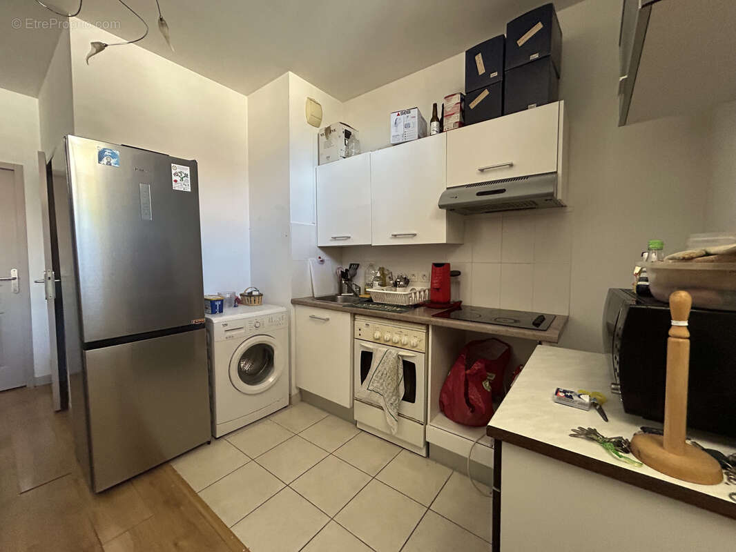 Appartement à ROQUEMAURE