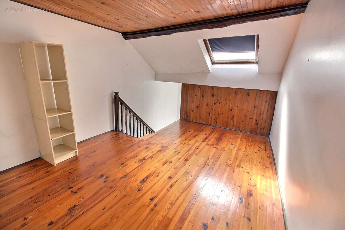Appartement à GENNEVILLIERS