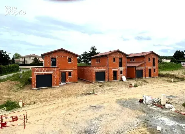 Treves (69420) 5 pièces 91.75 m2 programme de 20 maisons sur plans , livres cles en main - photo 5