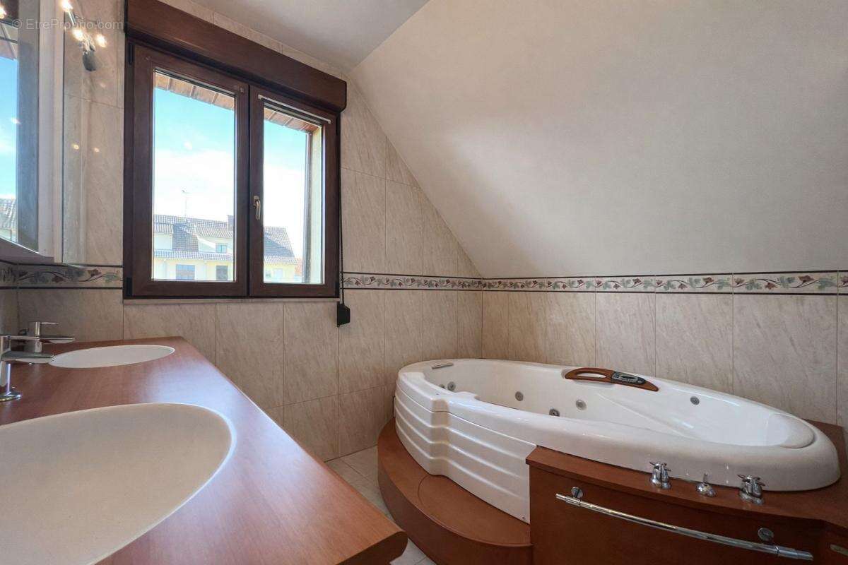 Maison à OSTWALD