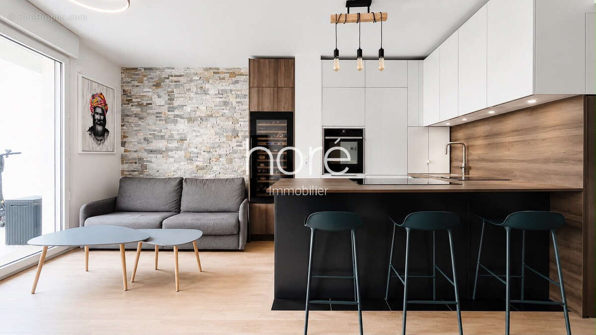 Appartement à COURBEVOIE