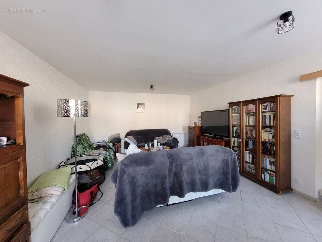 Maison à MAUVES-SUR-HUISNE