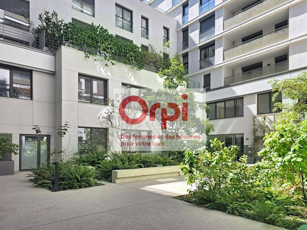 Appartement à ISSY-LES-MOULINEAUX