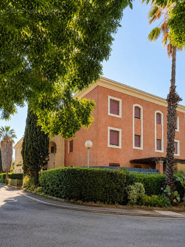 Appartement à LA VALETTE-DU-VAR