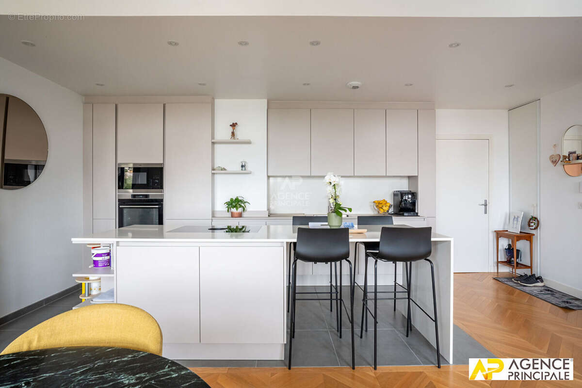 Appartement à MAISONS-LAFFITTE