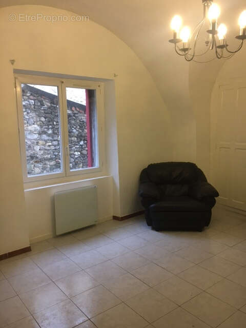 Appartement à LEZAN