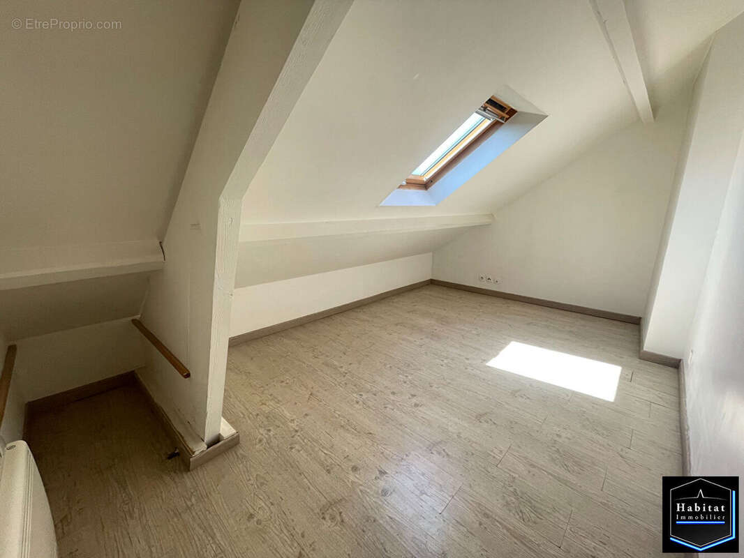 Appartement à LE PLESSIS-BELLEVILLE