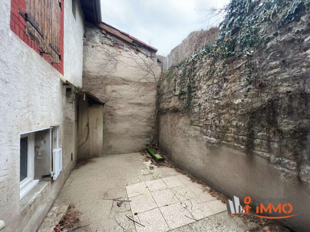 Maison 101 m² à Montbrison  - photo 2