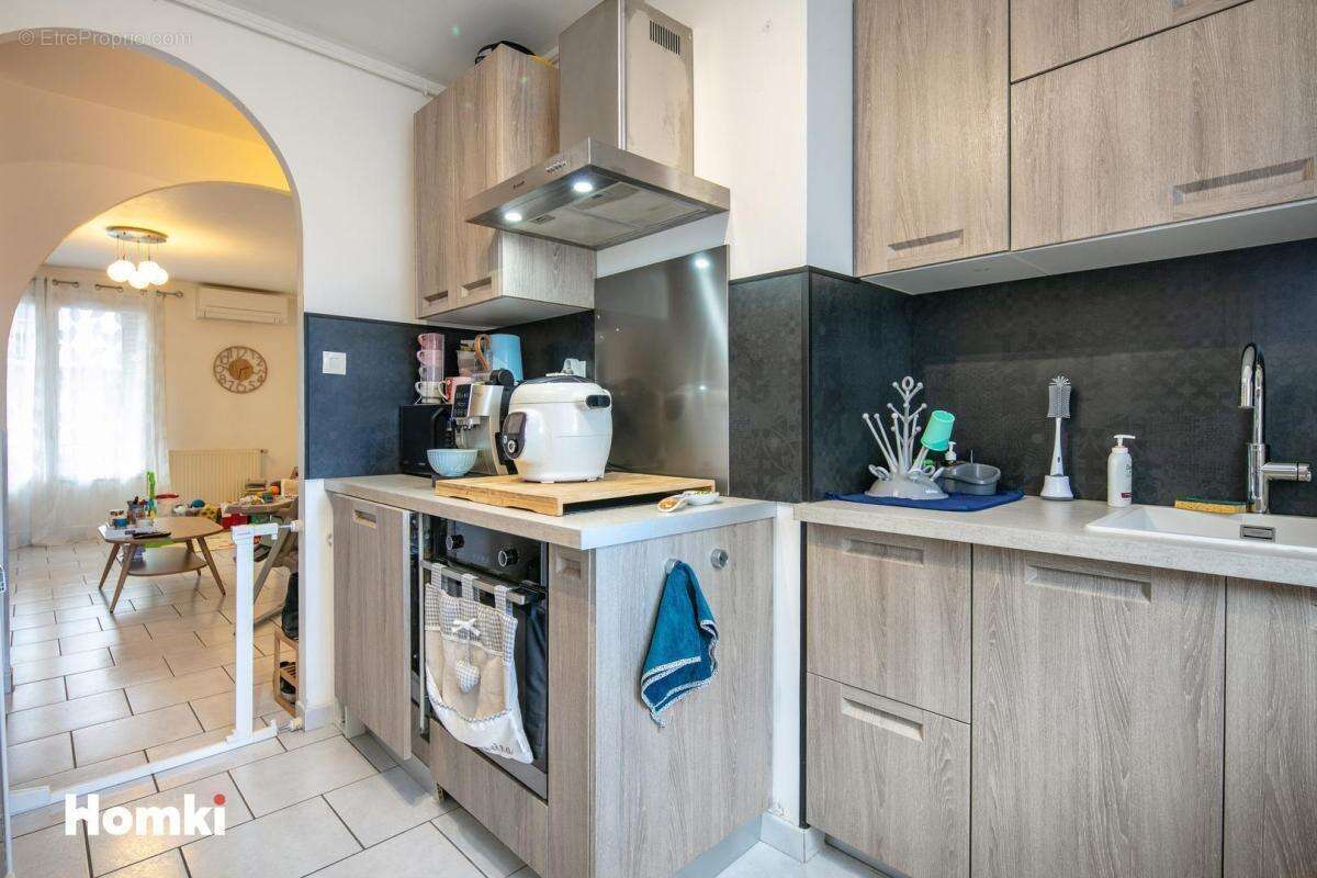 Appartement à FONTAINE