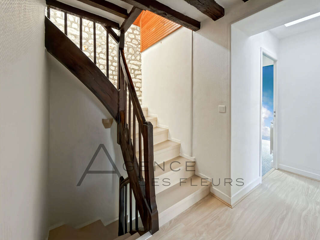 Maison Saint Aubin Les Elbeuf 155 m2 - photo 9