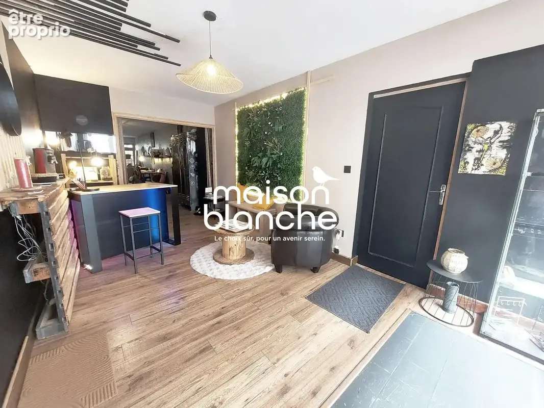 local commercial - Appartement à SAINT-MAIXENT-L'ECOLE