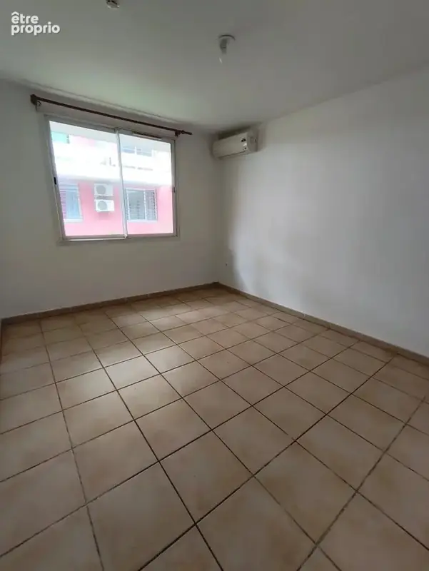 Appartement à SAINT-DENIS