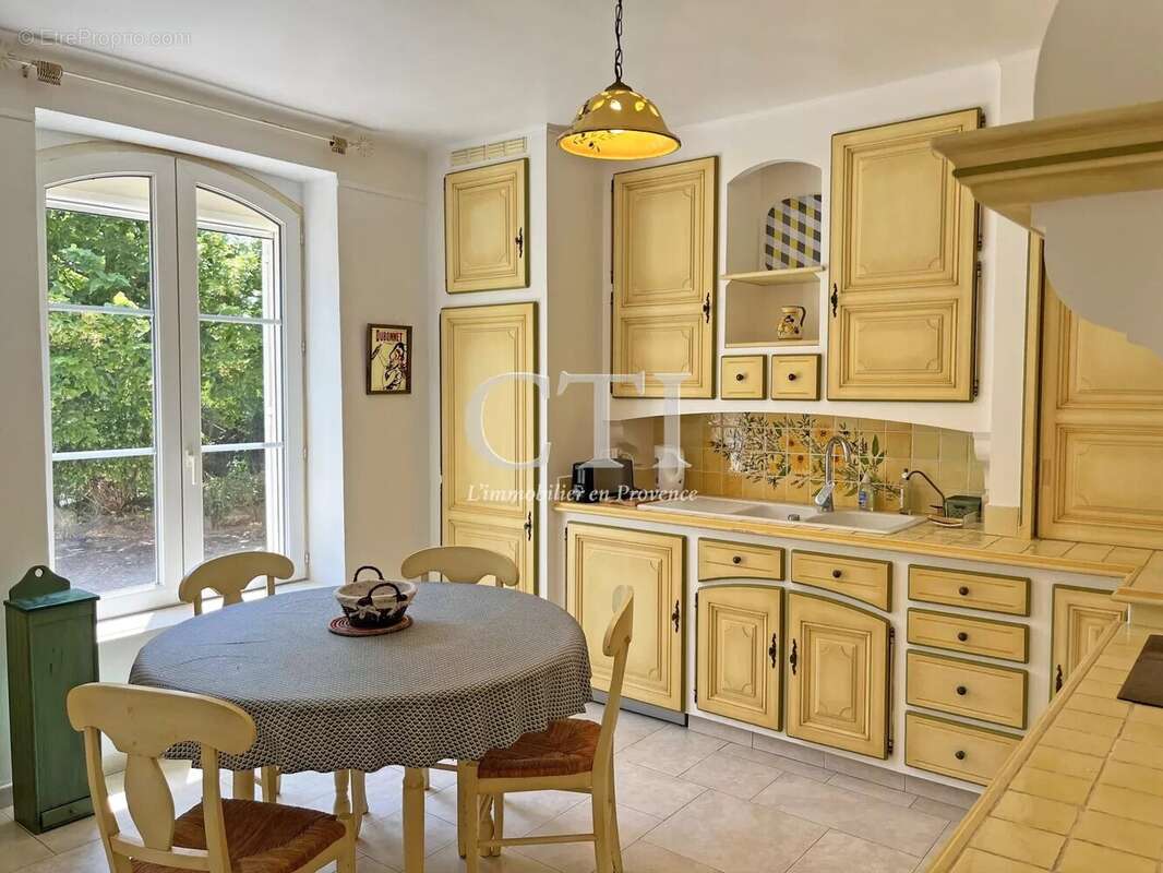 Propriété d’exception – Ancienne magnanerie en Provence - photo 3