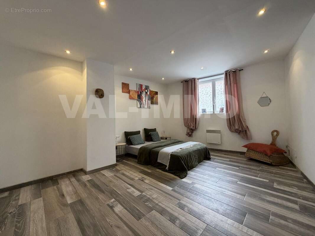 Maison 136 m² à Oisy-Le-Verger  - photo 5