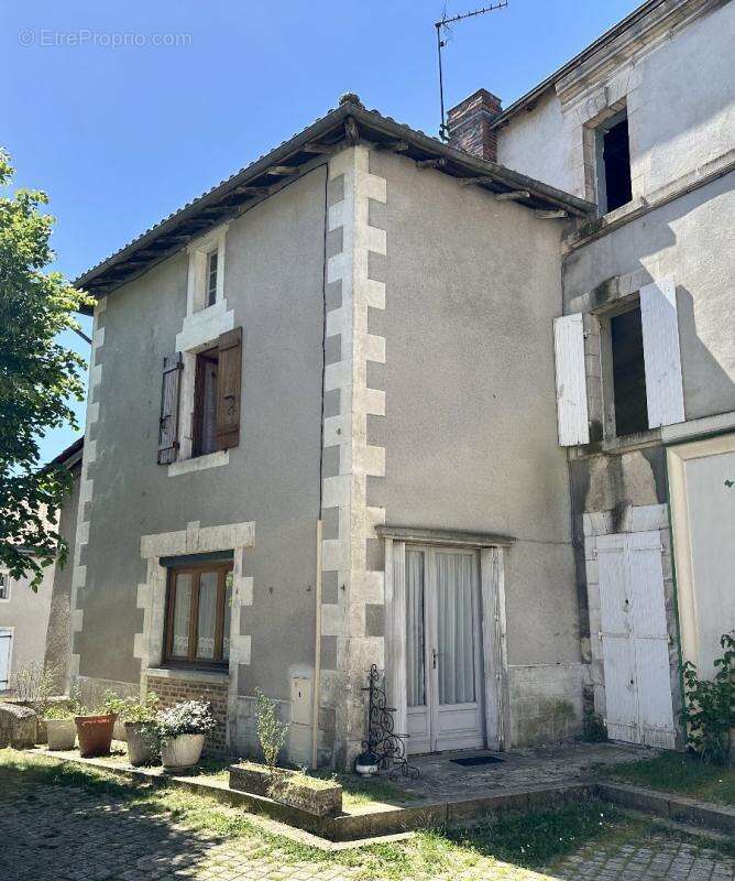 Maison à CHABANAIS