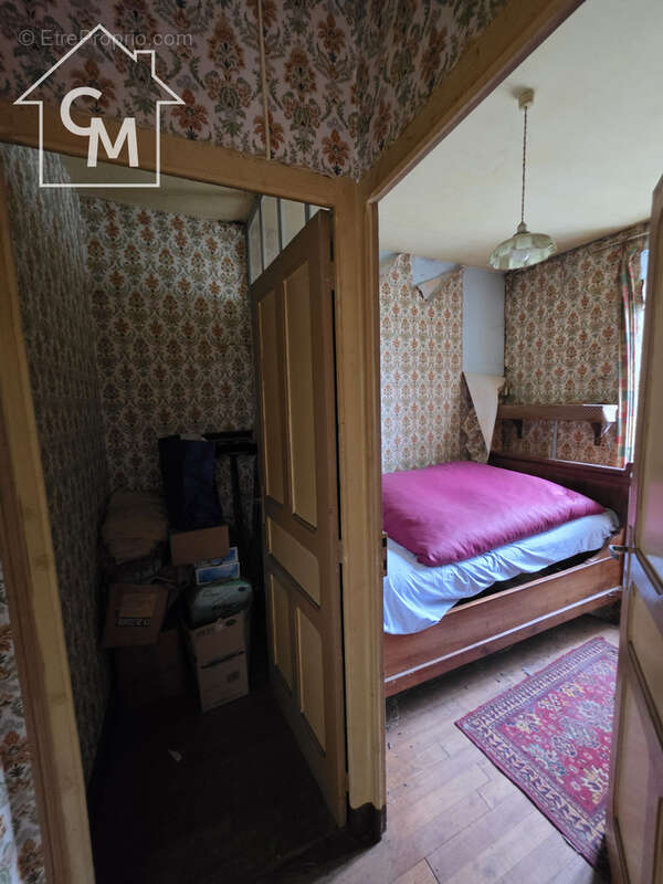 Maison à LESSAC