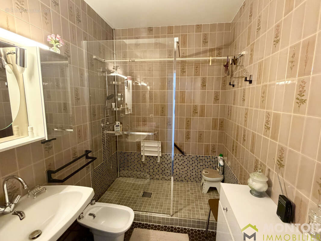 Appartement à THIAIS