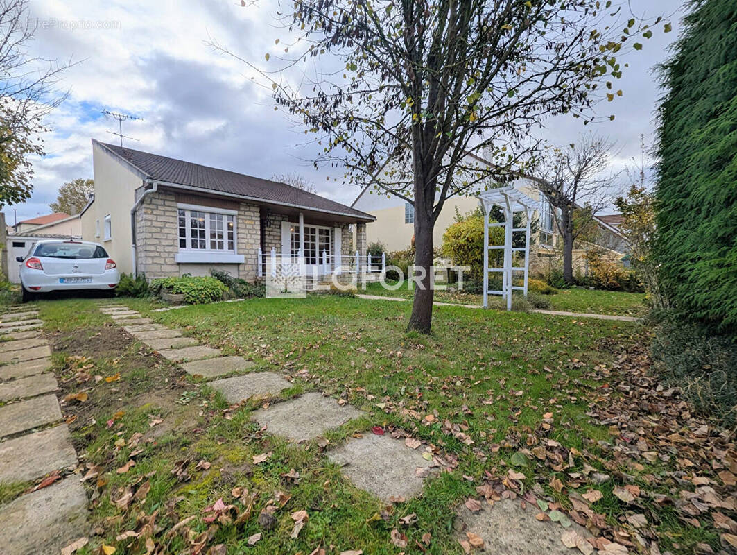 Maison à VILLIERS-LE-BEL