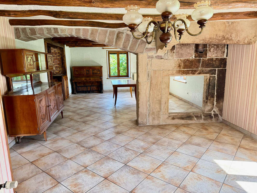 Vente maison de village en pierre sur 17,38 ares de terrain LUXEUIL LES BAINS (70) - photo 4