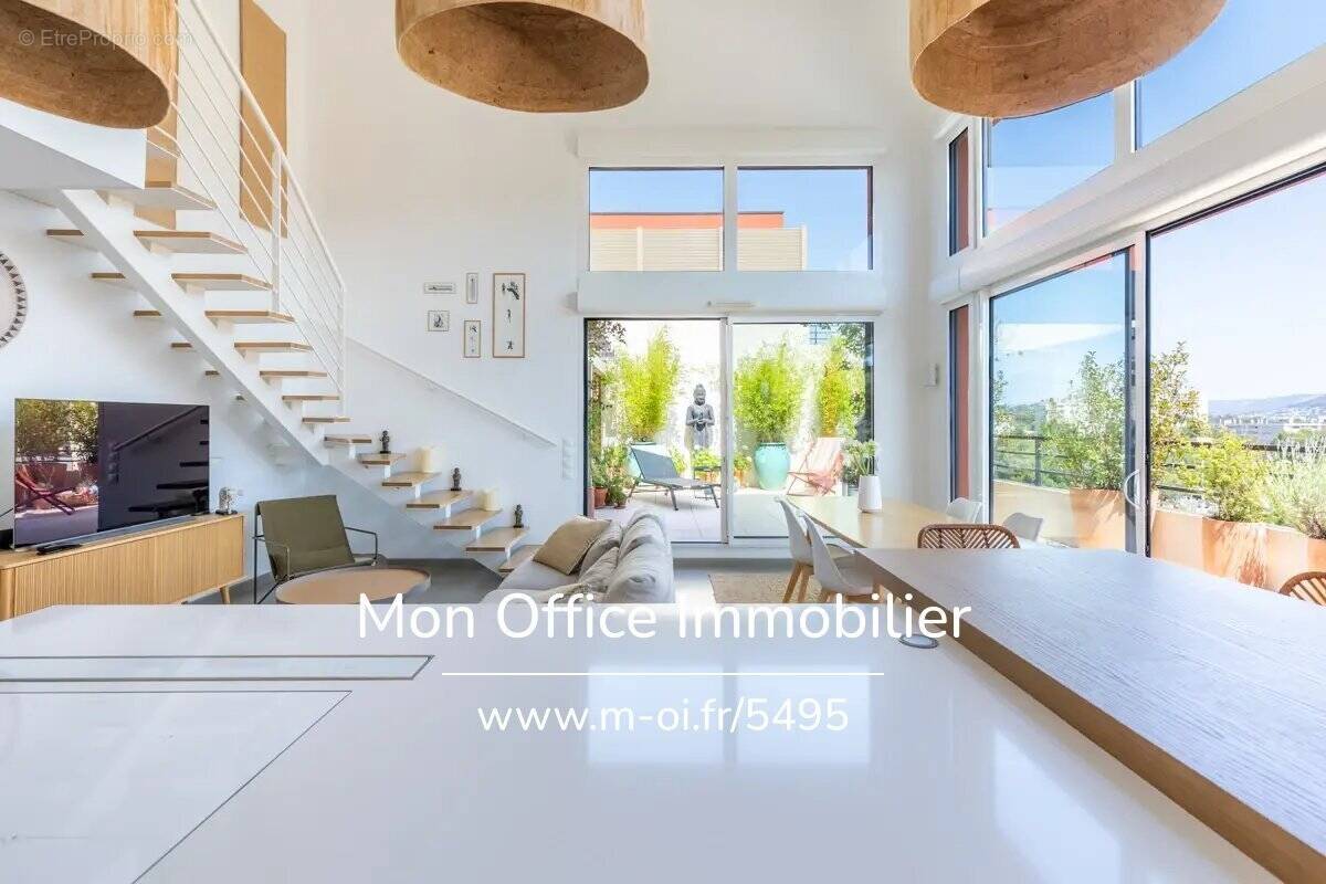 Appartement à MARSEILLE-11E