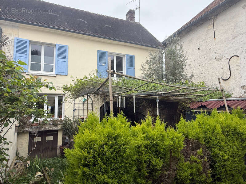Maison à GRISY-LES-PLATRES