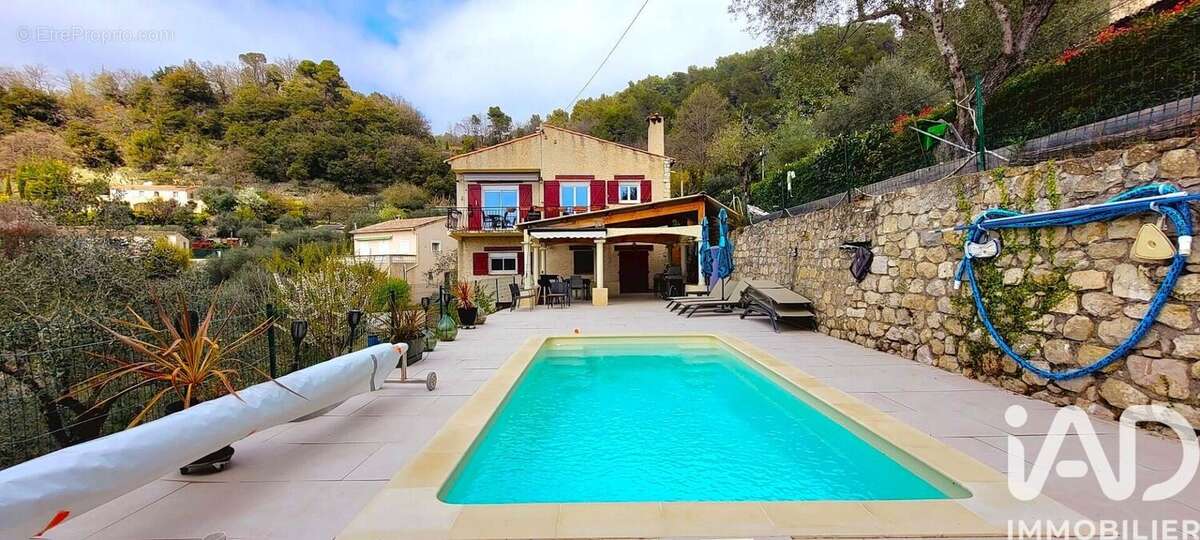 Photo 2 - Maison à GILETTE