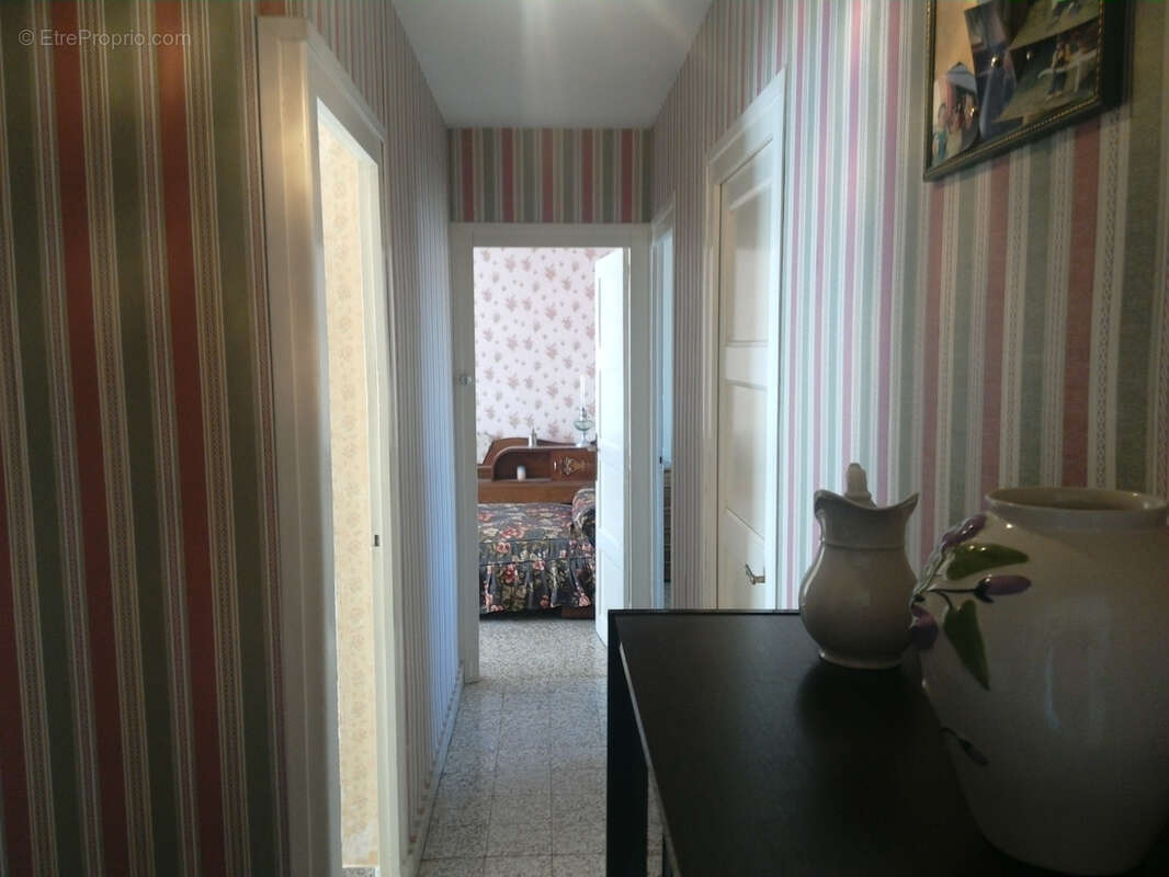 Maison à VENDENESSE-SUR-ARROUX