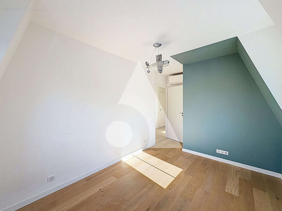 Appartement à BOUGIVAL