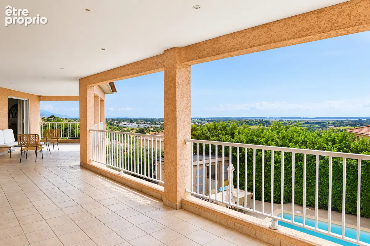 BIGUGLIA Maison avec piscine et vue mer - photo 3
