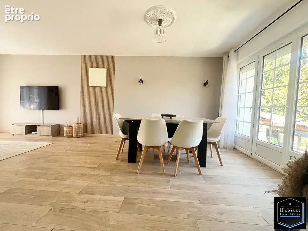 Maison avec sous-sol total - 4 chambres -845 m² de terrain ! - photo 3