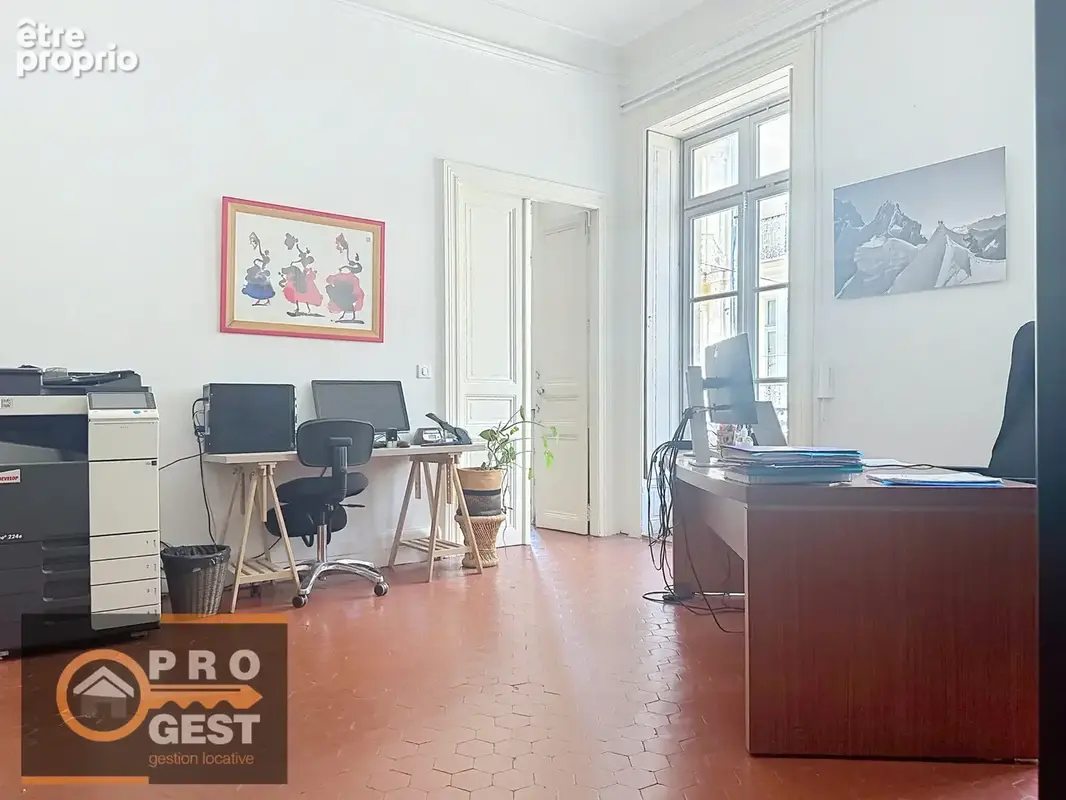 Bureaux à vendre   Rue du Faubourg de la Saunerie - photo 5