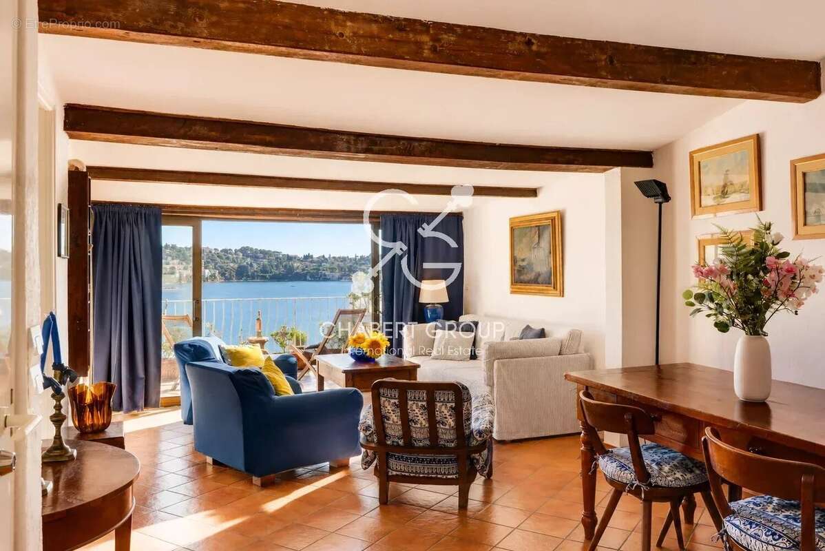 Appartement à VILLEFRANCHE-SUR-MER