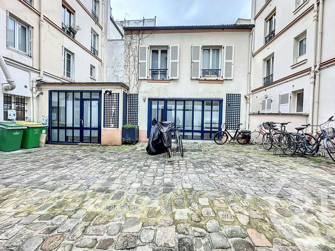 Appartement à PARIS-20E