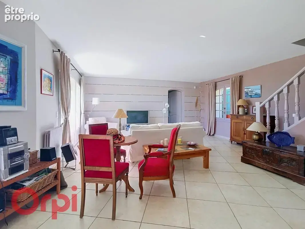 Maison à vendre à la Cadière d'Azur avec vue mer - photo 15
