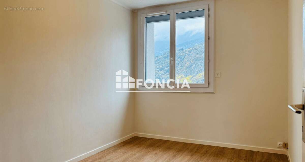 Appartement à SEYSSINET-PARISET