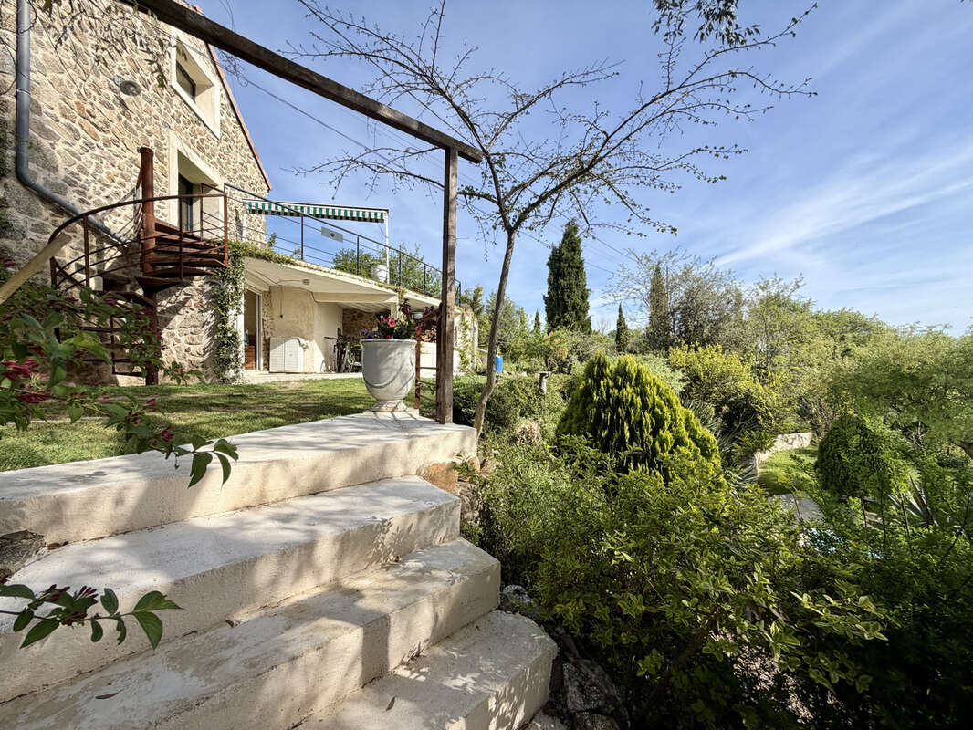 Maison à MAUVES