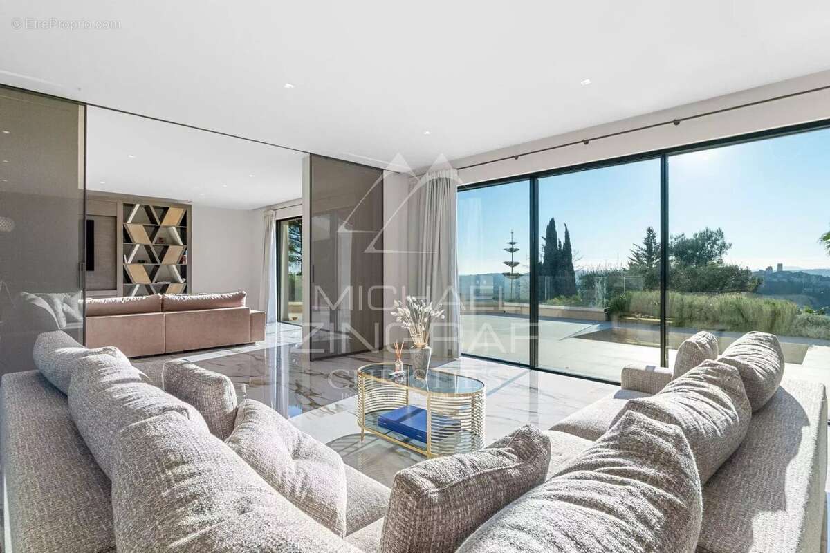 Maison à VENCE
