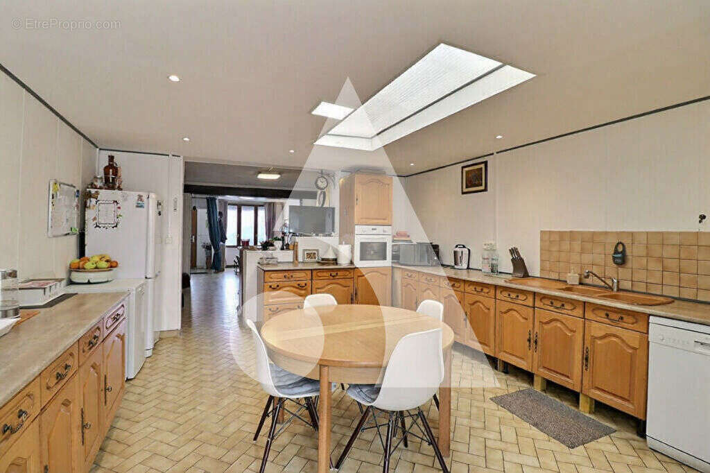 Maison à PETITE-FORET