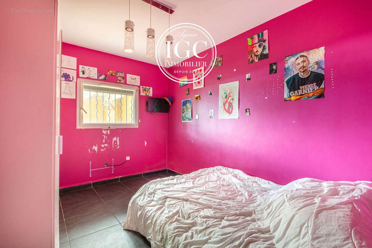 Maison à CHATEAUNEUF-LES-MARTIGUES