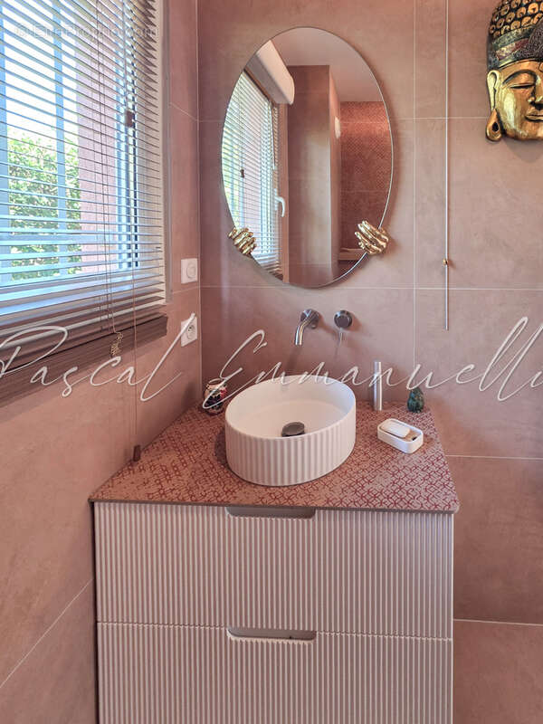 Appartement à MANDELIEU-LA-NAPOULE