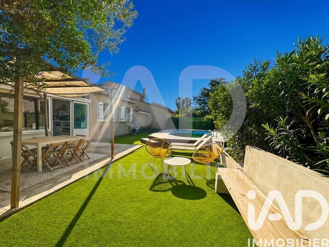 Photo 1 - Maison à NIMES