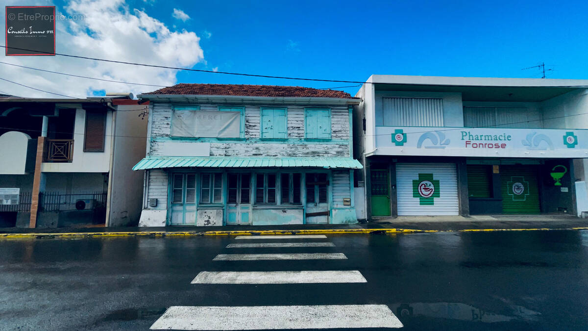 Immeuble de rapport à rénover à vendre - Vauclin (Le) - photo 1