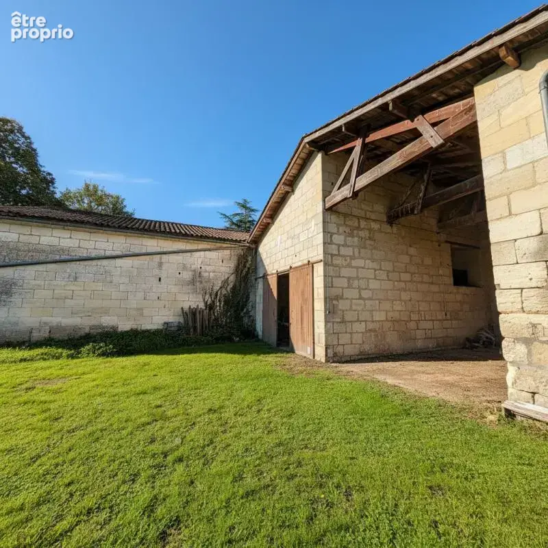 Appartement à GENISSAC