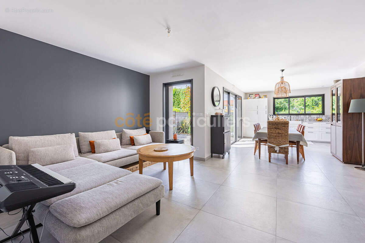 Maison à SAINT-SEBASTIEN-SUR-LOIRE