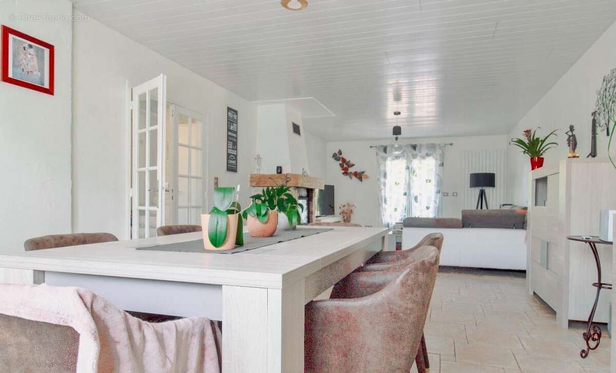 Maison à CLAYE-SOUILLY