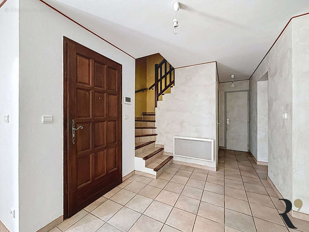 Maison à SAINTE-FOY-D&#039;AIGREFEUILLE