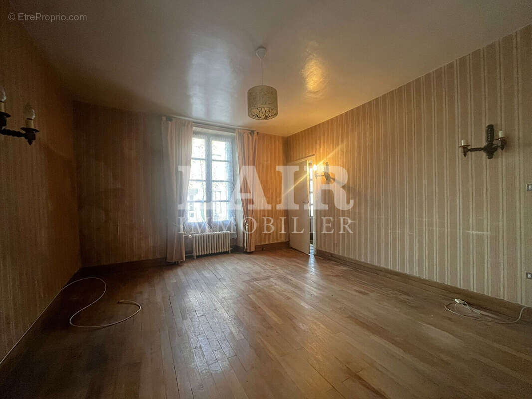 Maison à MORTAGNE-AU-PERCHE