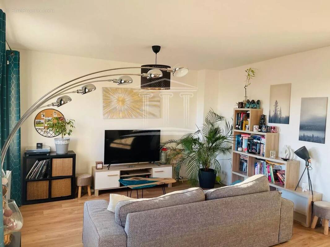 Appartement à SORGUES