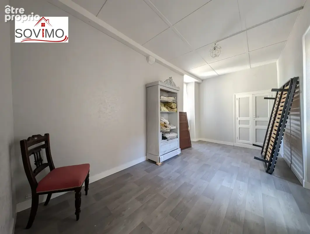 Immeuble a investissement locatif : 2 appts + 1 local commercial - photo 13