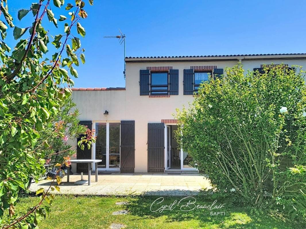 Photo 1 - Maison à SAINTE-PAZANNE